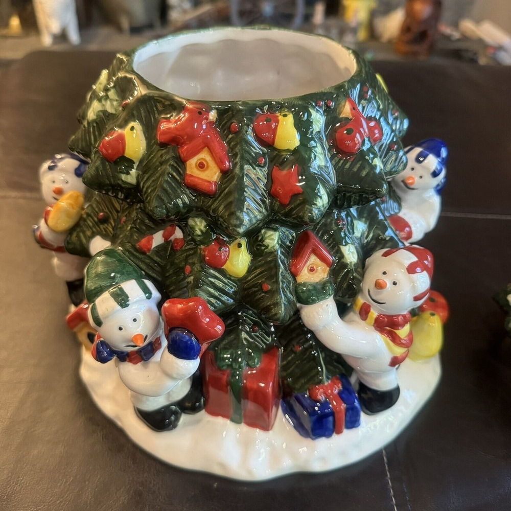 Vintage 13.5” Christmas tree Ceramic cookie jar w/snowmen presents birdhouses - Picture 5 of 16